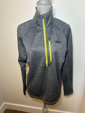 Stio 1/4 Zip Pullover size Medium